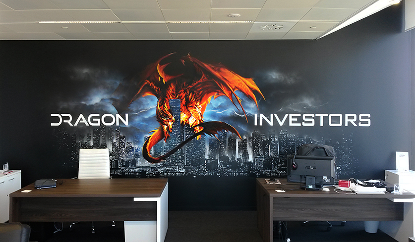 Photo de la fresque réalisée par frédéric michel-langlet (fredml) à barcelone dans les bureaux de dragon investors